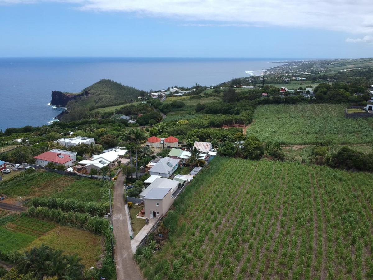 La case à coco Petite Île Extérieur photo