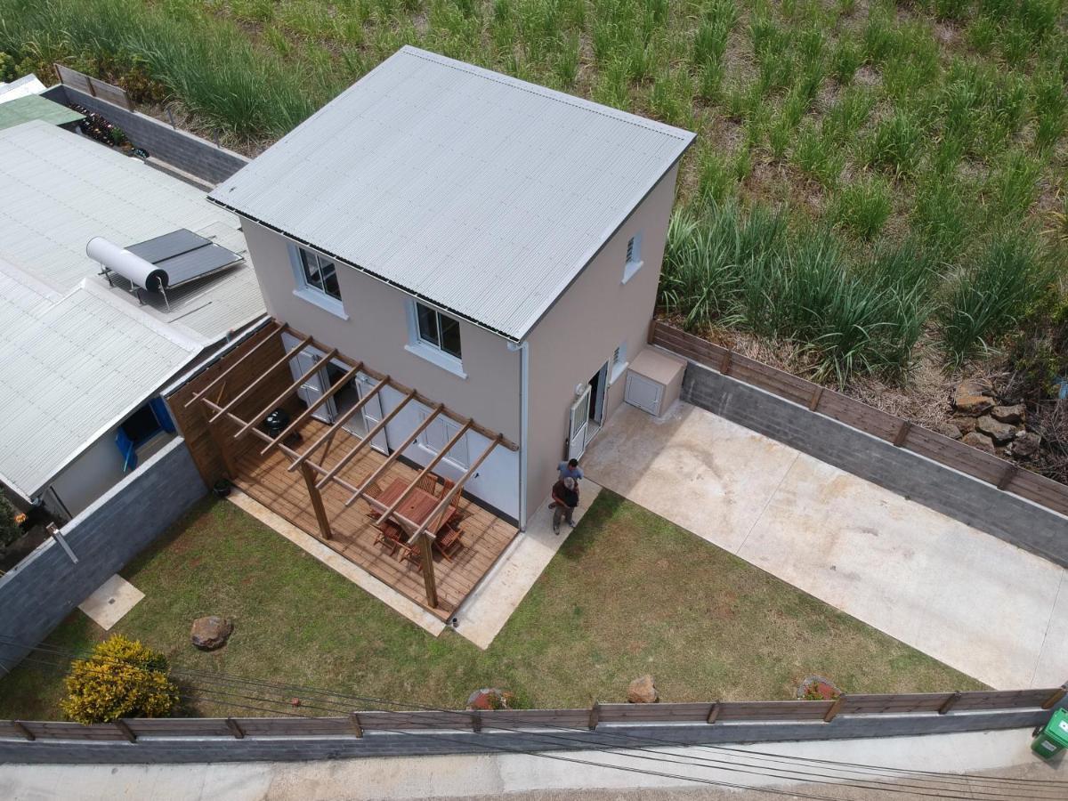 La case à coco Petite Île Extérieur photo